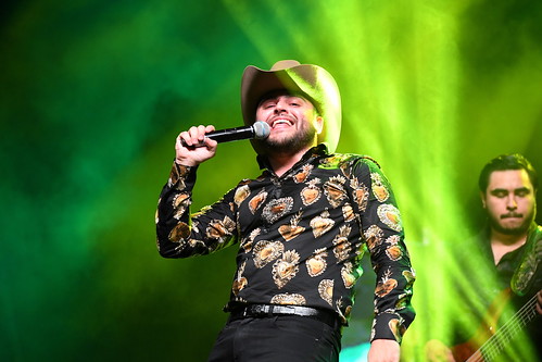 Gerardo Ortiz Photos