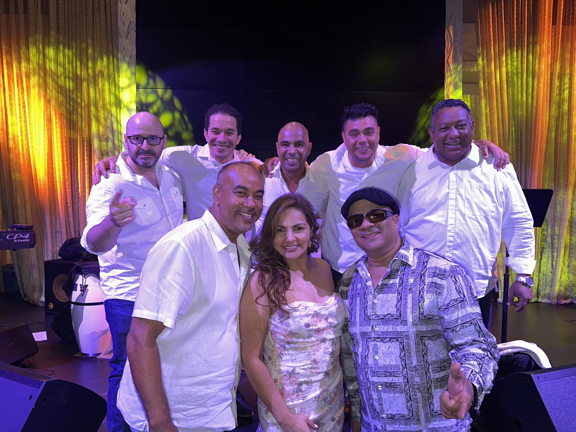 Noches de Fuego logo